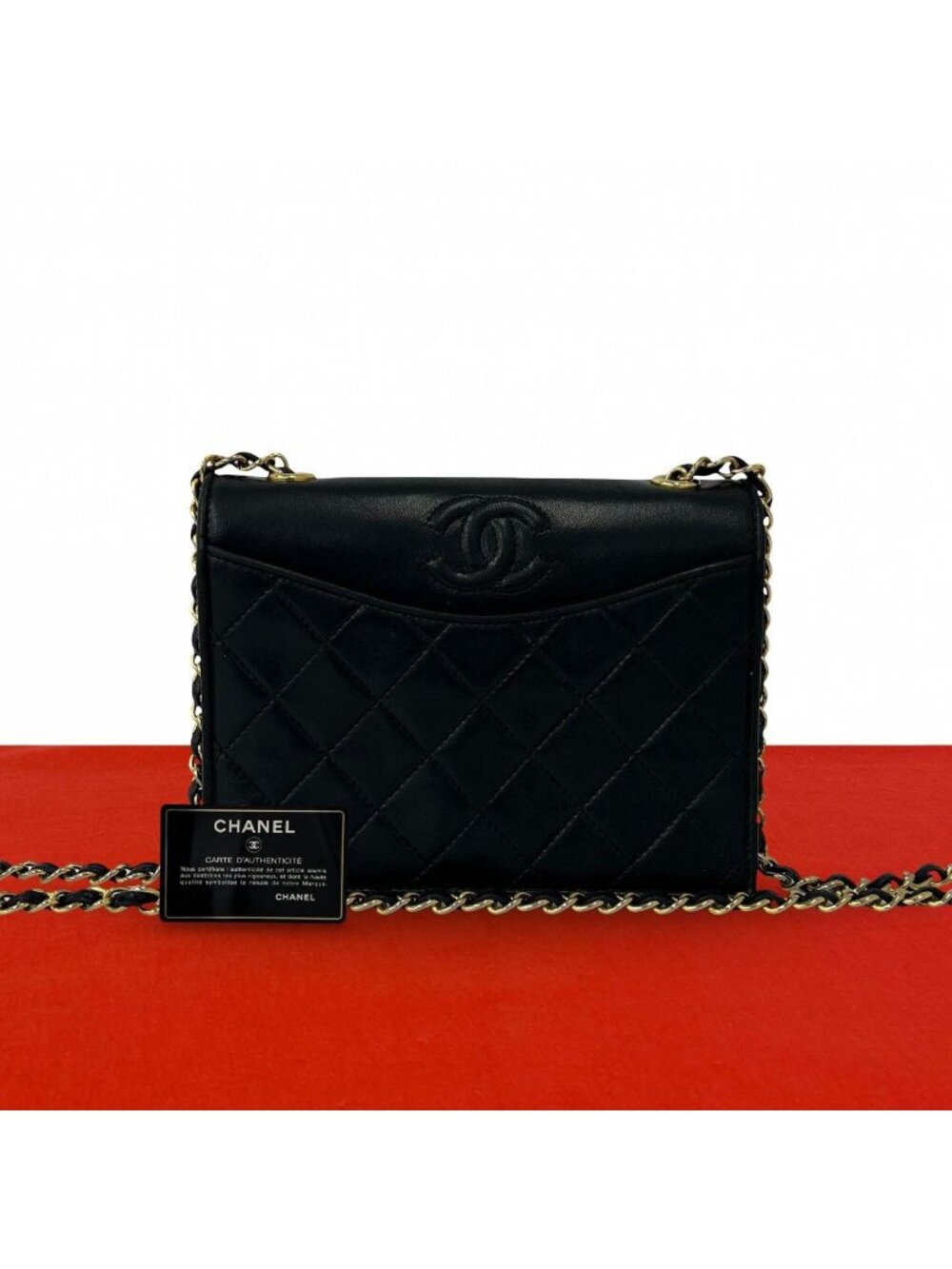 Chanel Quilted CC Logo Lambskin Shoulder Bag Pochette Black